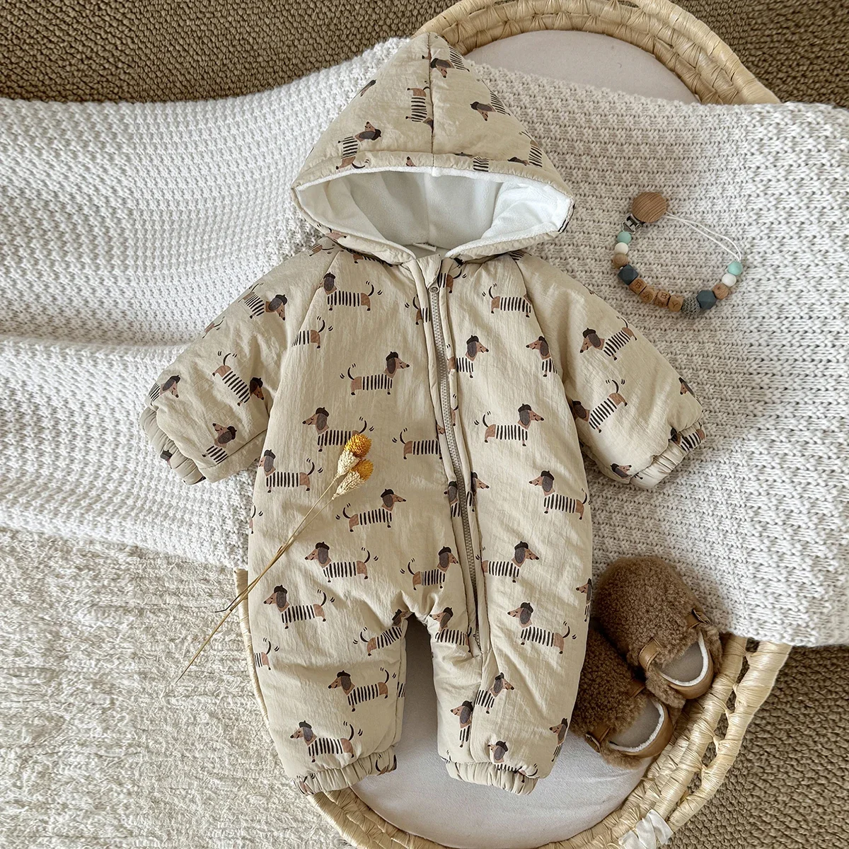 INS Style Baby Winter Hooded Romper Cute Dachshund Embroidery Warm Plush Lined Newborn Jumpsuit Neutral Baby Boy Girl Clothes