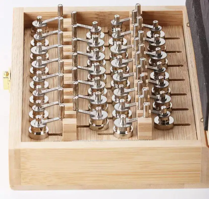 Assortment of 31 Models Stainless Steel Watch Mainspring Winders W8678