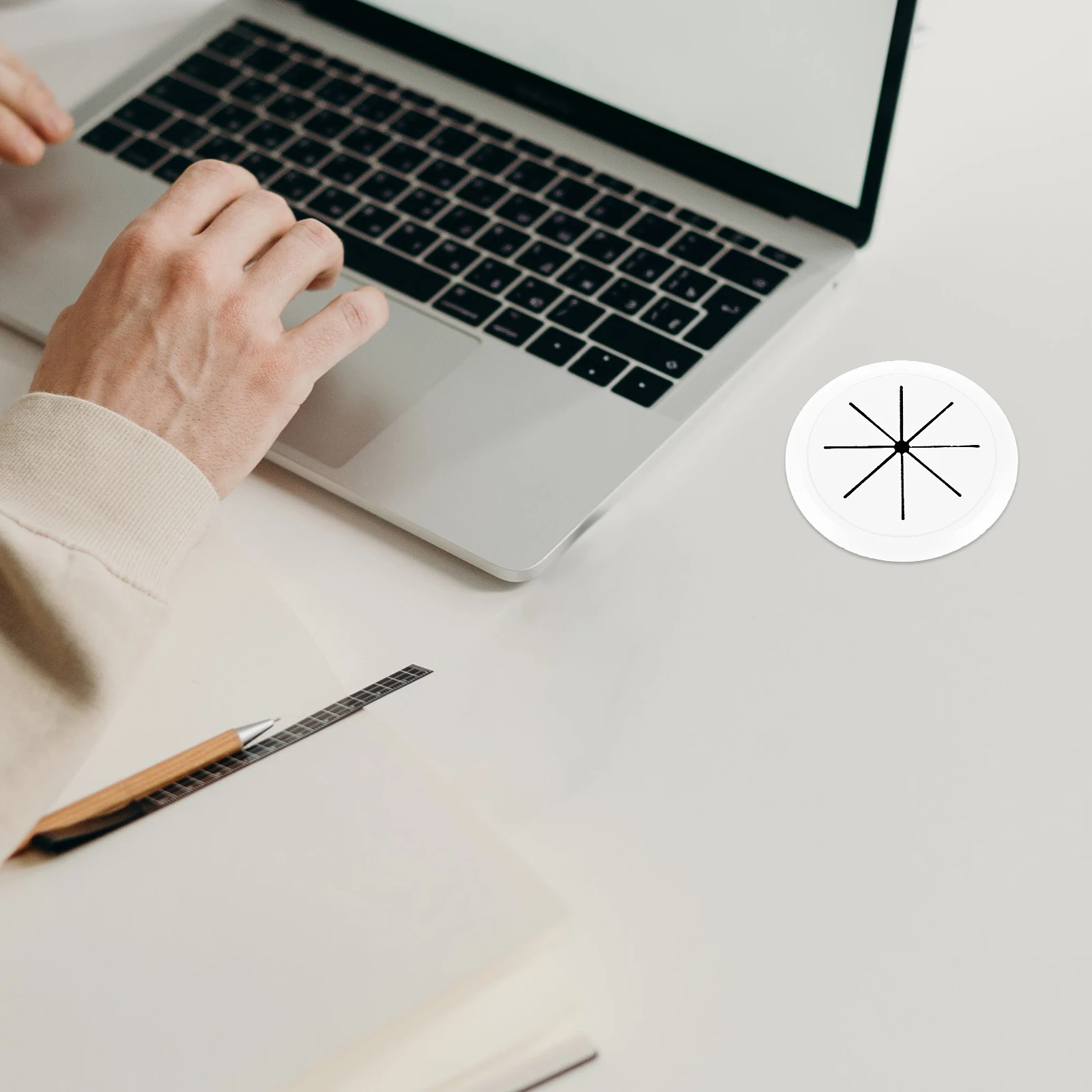 

3Pcs Desktop Cable Hole Cover Round Cord Hole Plugs Plastic for Multi-Functional Tidy Cable Management Desk Grommet