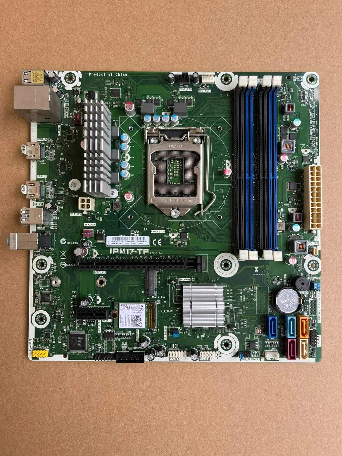 

Для основной платы HP IPM17-TP 799926-001 1151 контакт шестого поколения, двойной интерфейс HDMI