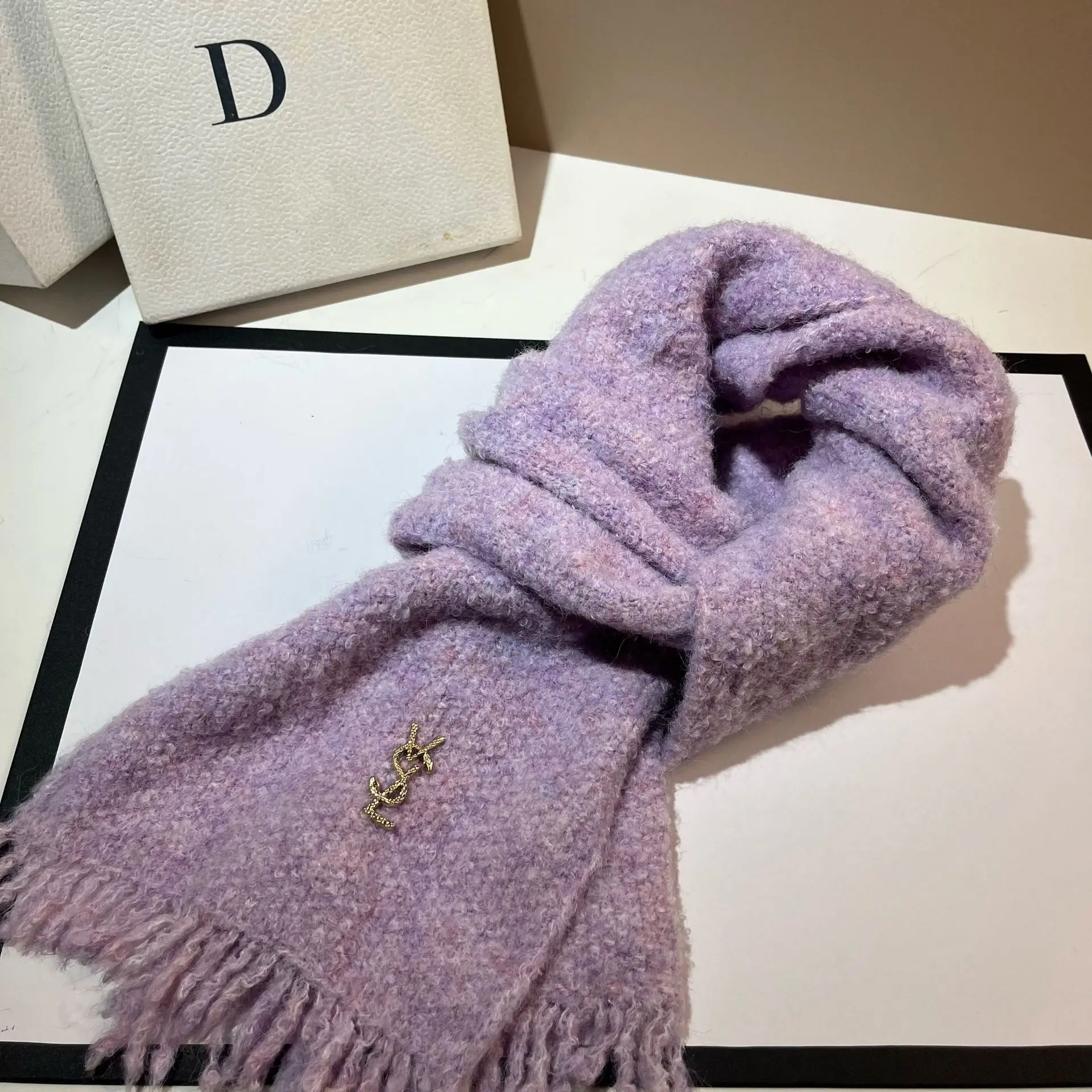 

Soft Loop Yarn Alpaca Blend Scarf, Extra Long Plush Winter Scarf for Women, Cozy Korean Style Fringe Snood