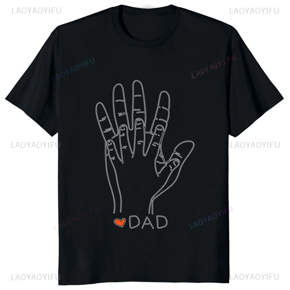 Father's Day Gift Printed Dad and Child Comparing Hands T Shirt Summer Casual Fashion Harajuku Style Man T-shirt Streetwear Tees