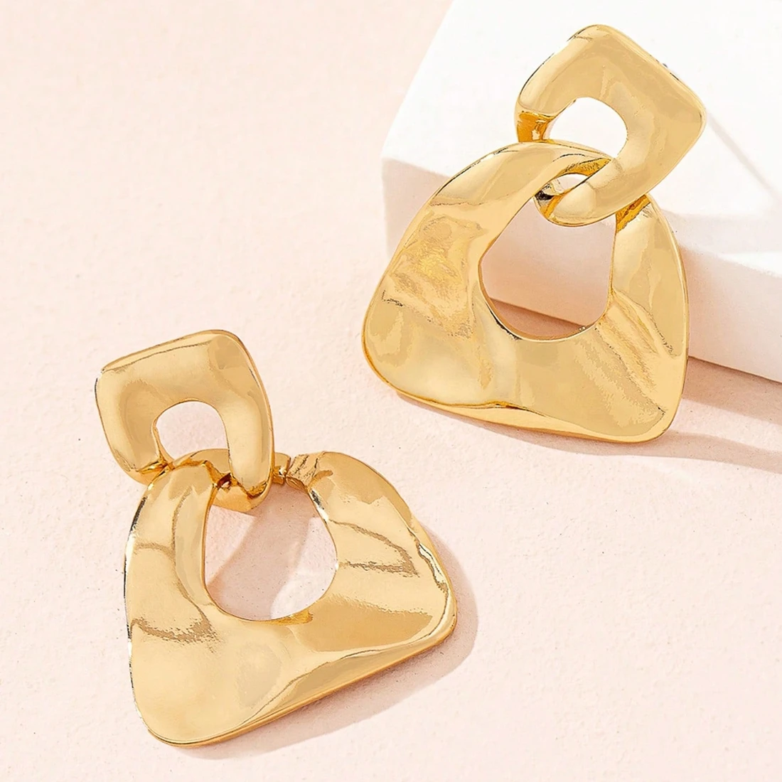 Women's Fashion Earrings, Simple and Versatile Geometric Smooth Irregular Earrings, Suitable for Daily Wear