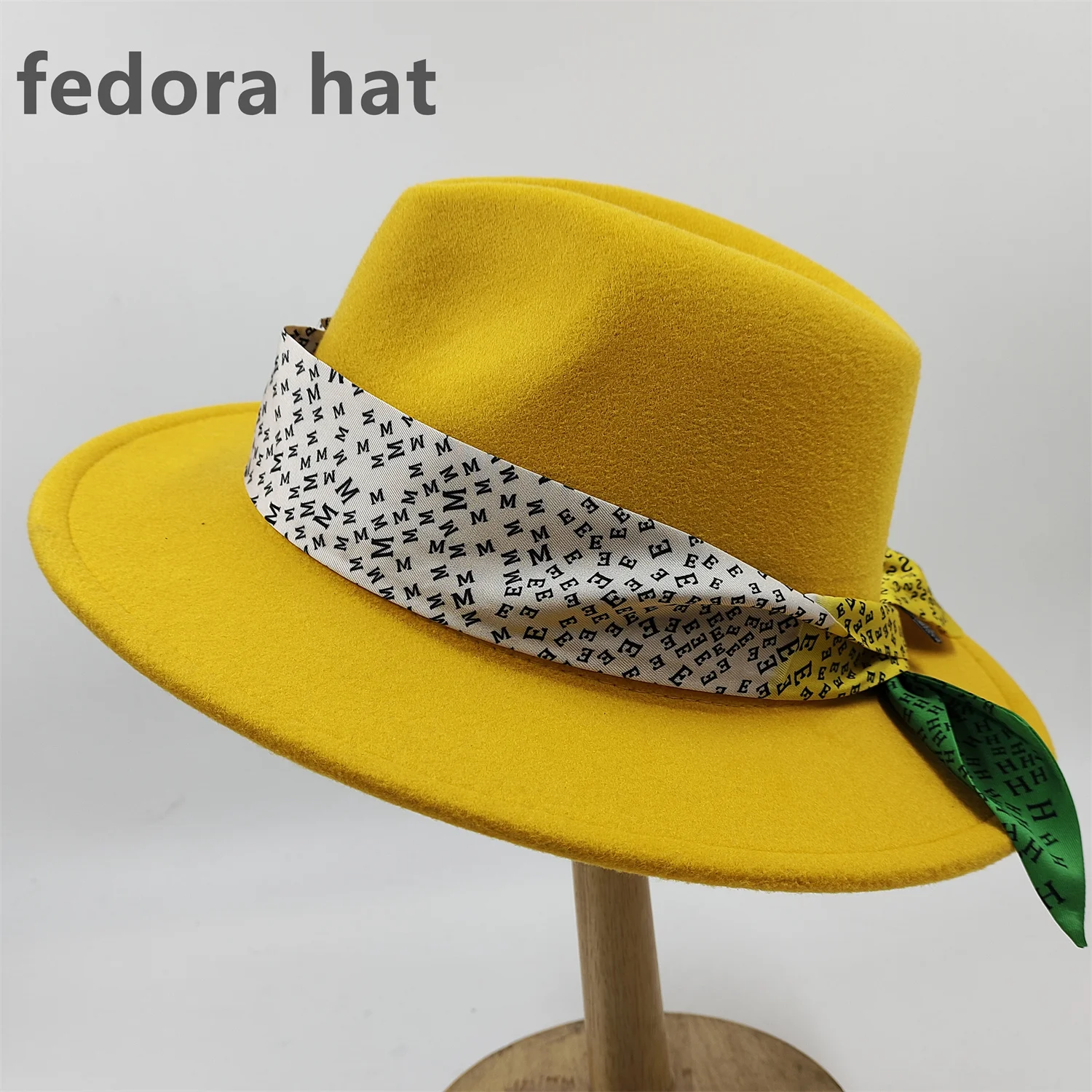 Fashion Ribbon Accessories Fedoras Hat for Women and Men Autumn Panama Jazz Cap Britain Style Elegant Retro Fedora Wide Brim Hat