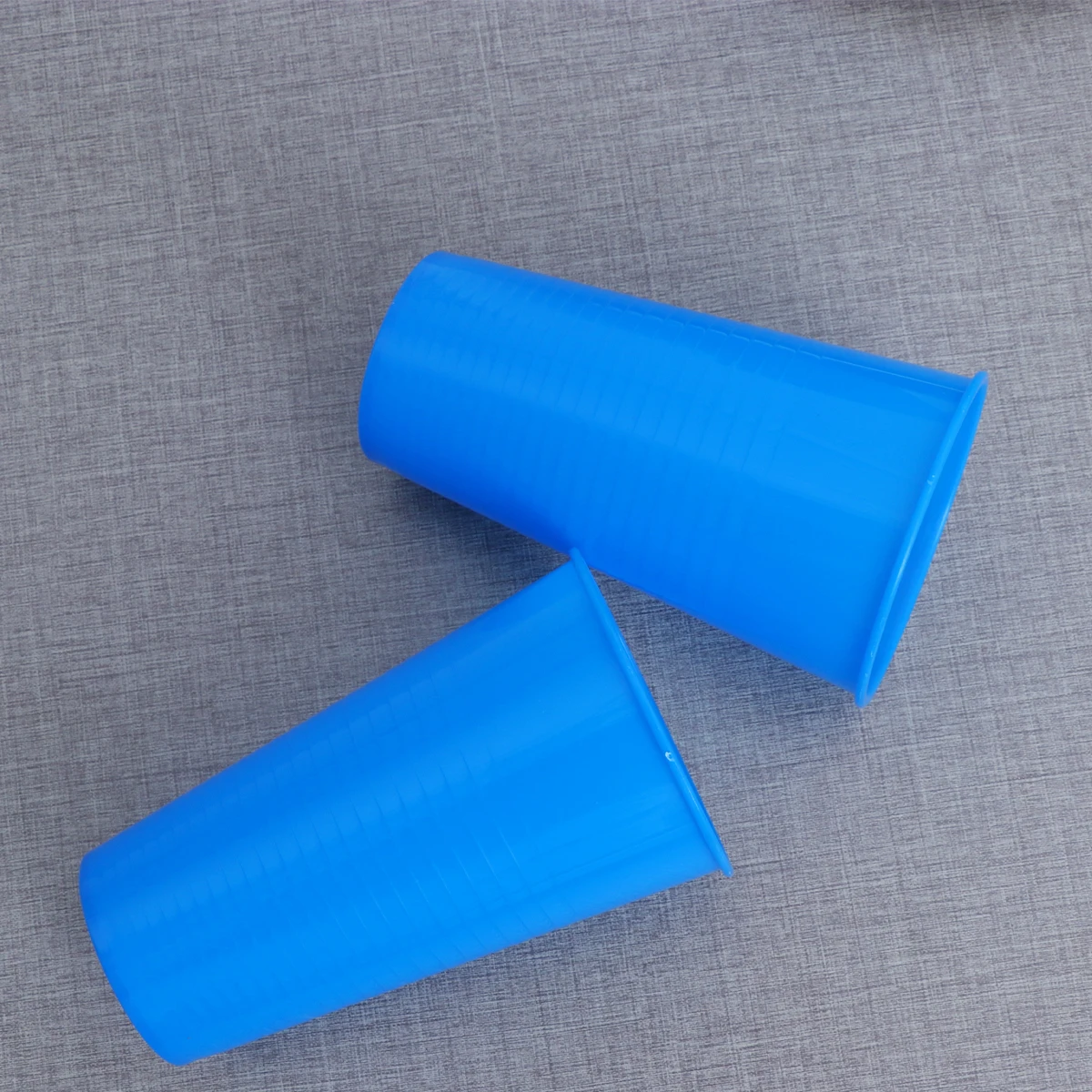 

12pcs Plastic Drinking Cups Reusable Holiday Party Tableware Beverage Juice Cups Party Supplies (Blue)
