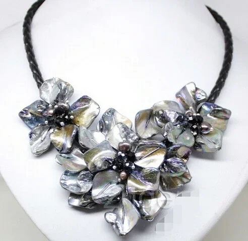 

Handmade flowers shell necklace mother of pearl crystal pendants black 18"