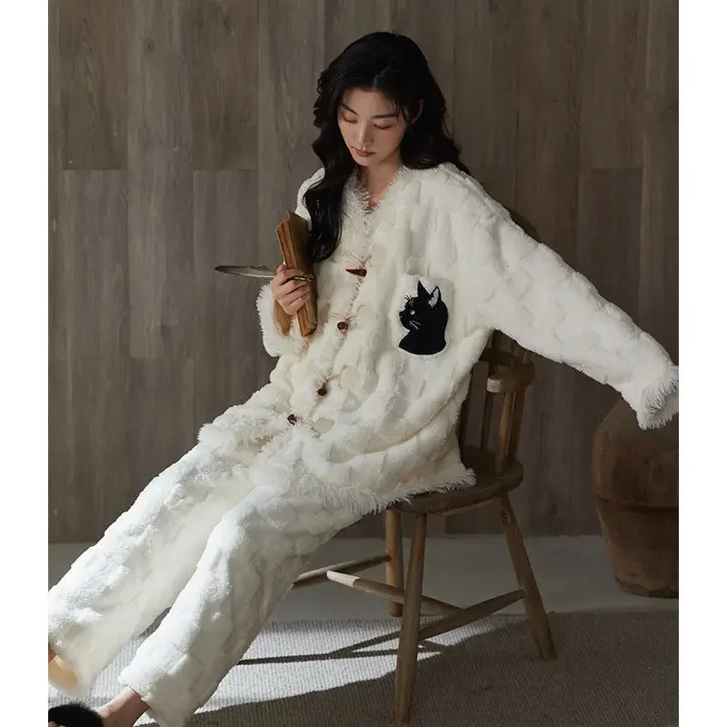 2024 Winter New Thickened Pajamas Cat Embroidery Coral Velvet Sleepwear Cow Horn Button Top Robe Pants Sets Home Clothes Women