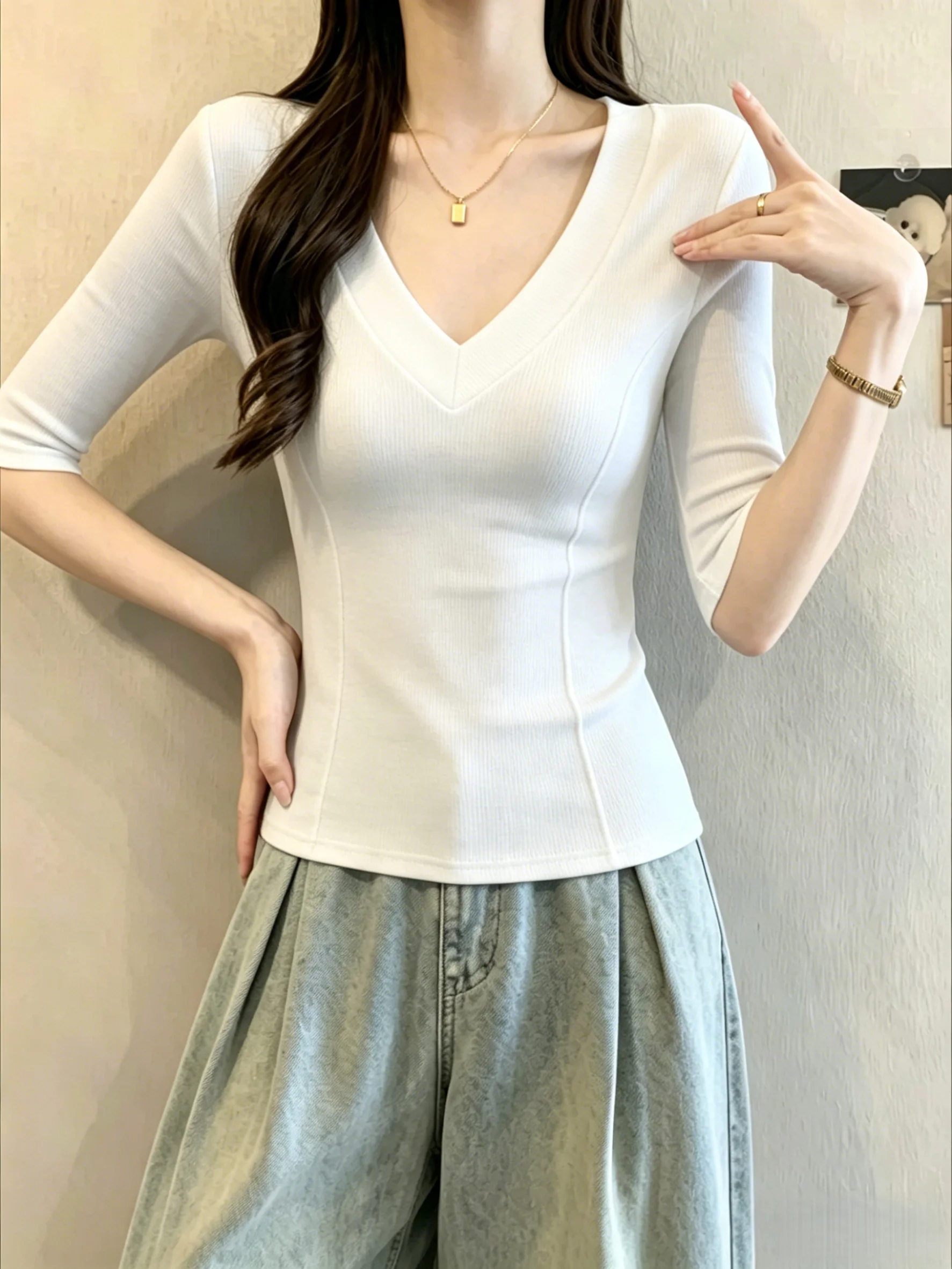 Summer Women's 95 Cotton V-Neck Short Sleeve T-Shirt Versatile Base Layer Shirt Trendy Slim Fit Five-Point Mid-Sleeve Top