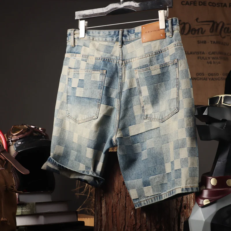 NOVEDAD DE VERANO 2025, pantalones de cinco cuartos de jacquard a cuadros a la moda para hombres, pantalones sueltos y versátiles de pierna recta de longitud media