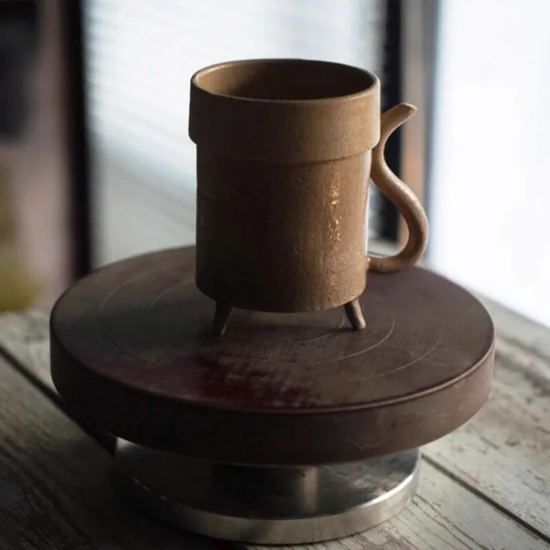 

Используется для гравировки, лепки из глины, покраски и изготовления керамики, полупопулярного керамического поворотного стола, двустороннего вращения.