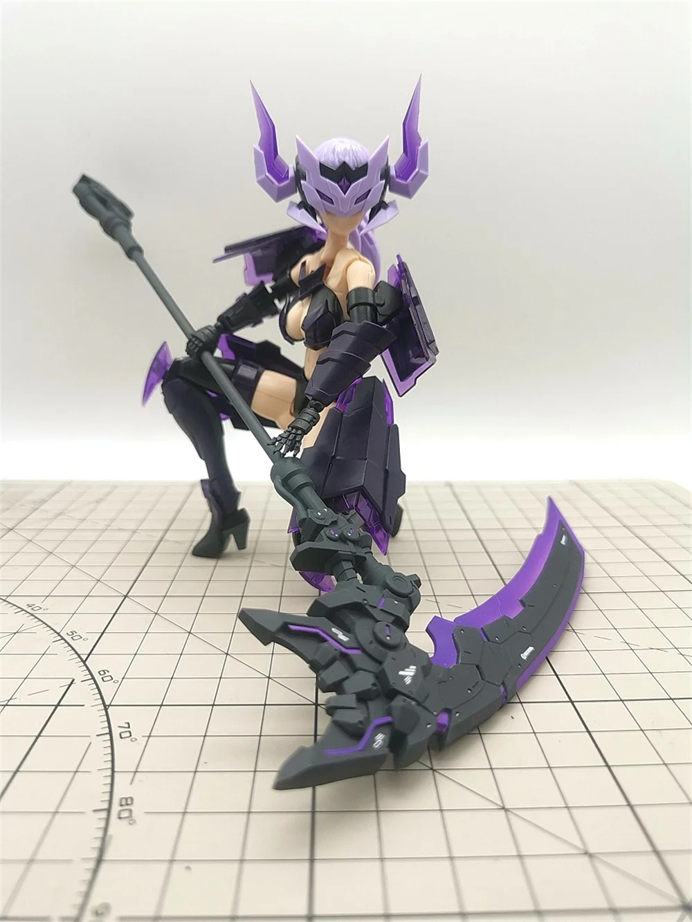 【ไม่มีตัวละคร】มีสินค้าในสต็อก 1/12 นักรบหญิง ชุดอุปกรณ์เสริมแปลงร่างแบบไม่ทาสี ขวานยักษ์ เหมาะสำหรับฟิกเกอร์แอคชั่นหญิงขนาด 6 นิ้ว ของเล่นโมเดล