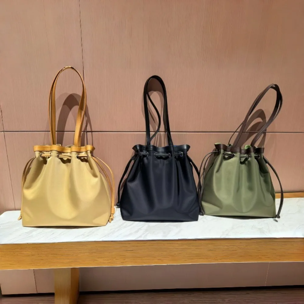 Niche Design 2026 New Nylon with Leather Bucket Bag Large-capacity Commuter Tote Unique Texture Stylish Simple Casual Daily