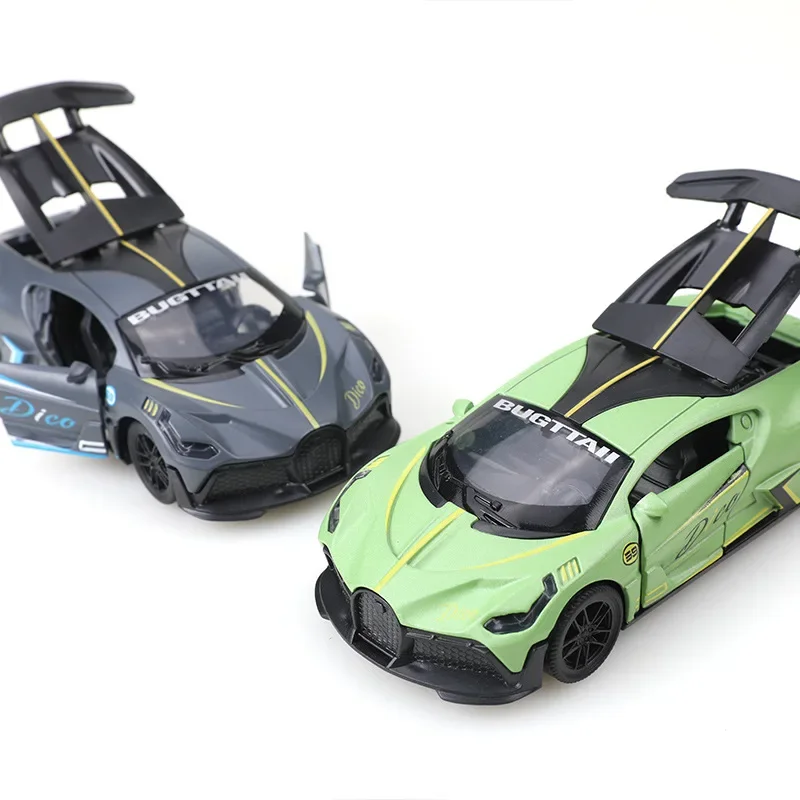 DIVO-coche deportivo de aleación de tres puertas, juguete para niños, modelo de retroceso, vehículo de juego, modelo de carreras en miniatura coleccionable