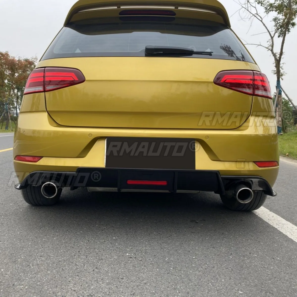 Car Rear Bumper Lip Rear Bumper Splitter Diffuser Bumper Protector For Volkswagen Golf 2014-2020 Body Kit Car Accessories