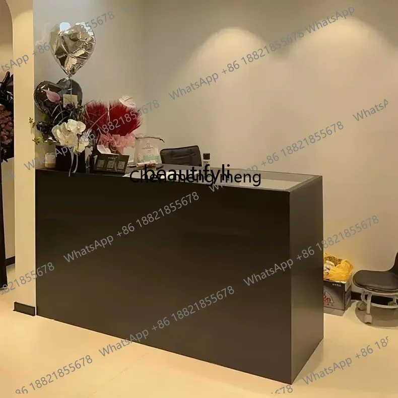 H134 New arrive Clothing shop paint checkout page store small, modern and simple, reception desk