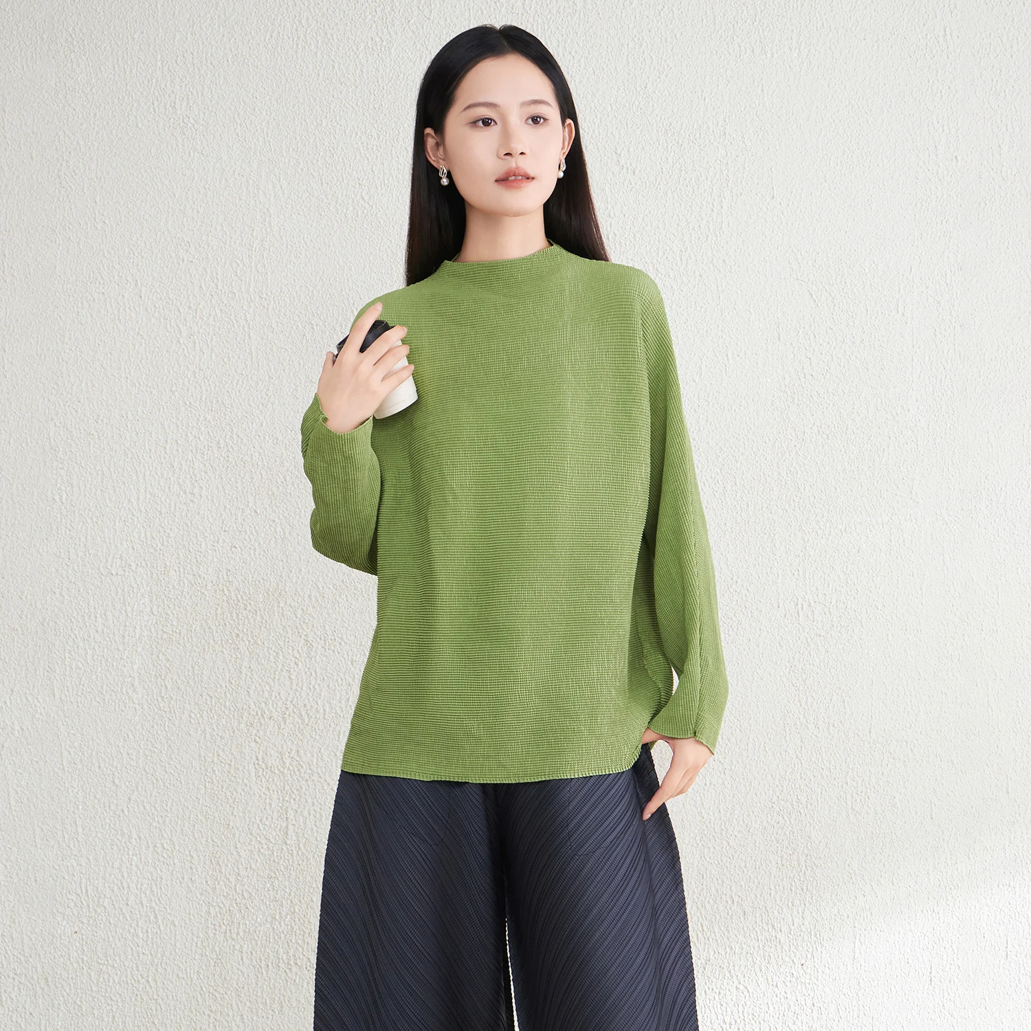 Factory Direct Sales High Quality Miyake Spring and Summer Shirt 100% Polyester Pleated Casual Shirt