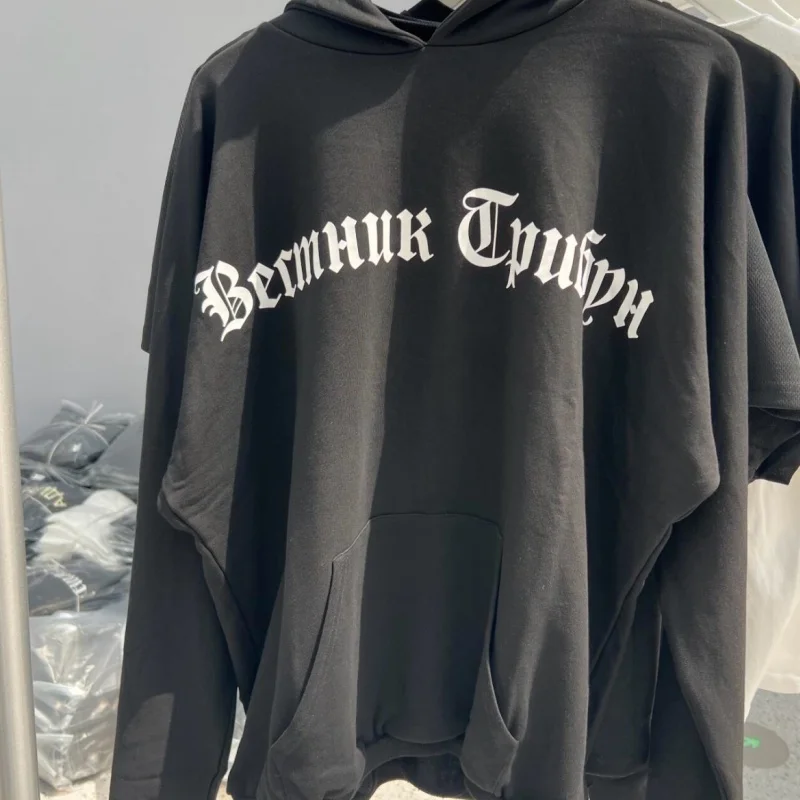 Modisches Kanye-Set mit Kapuzenpullover und Hose, schulterfrei, mit Buchstaben bedruckt, für Herren und Damen, gerades Jogginghose-Kapuzenpullover