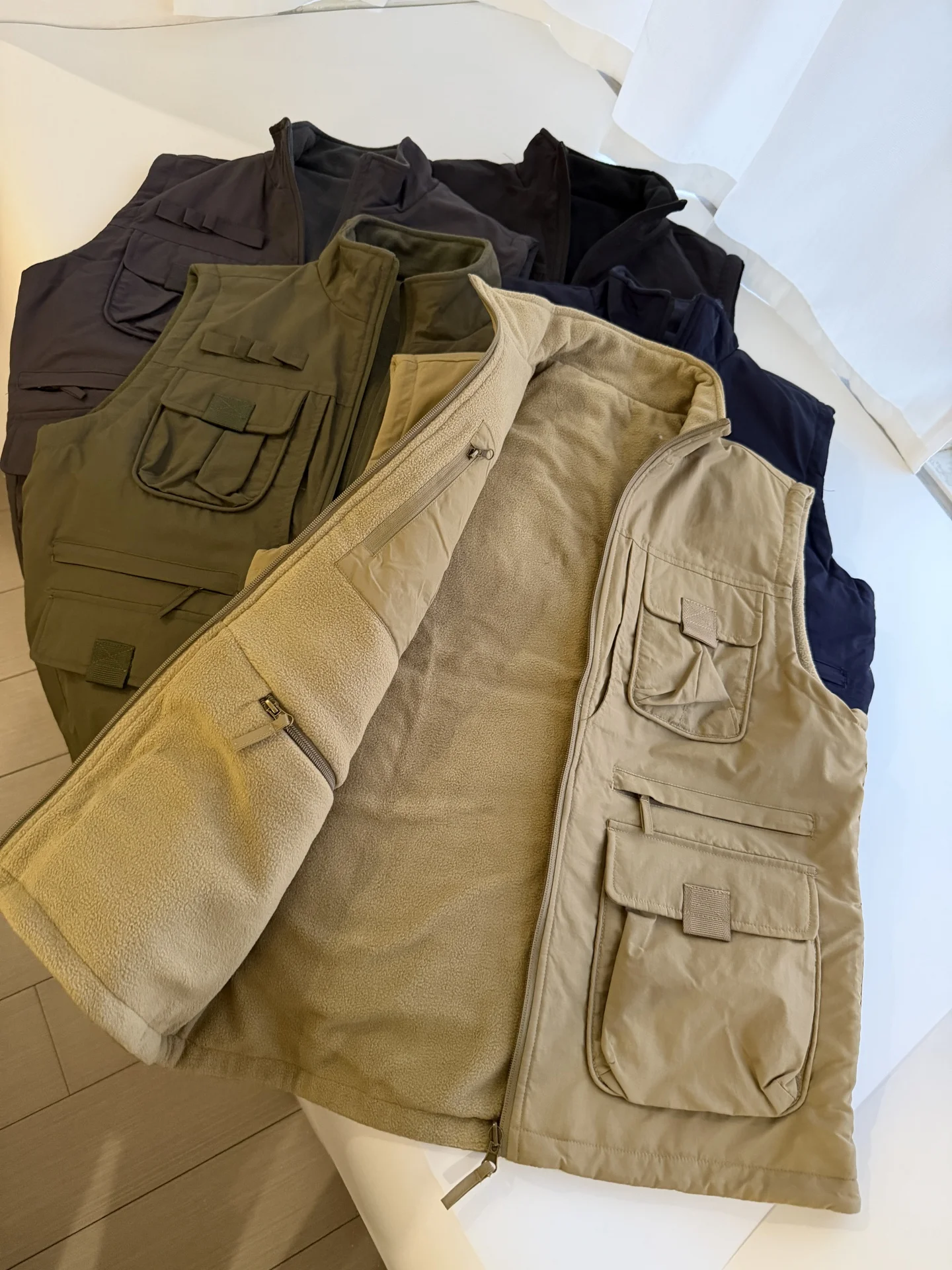 

Скандинавский уличный двусторонний флисовый рабочий жилет с множеством карманов, модный городской стиль, молодежный повседневный осенний вариант