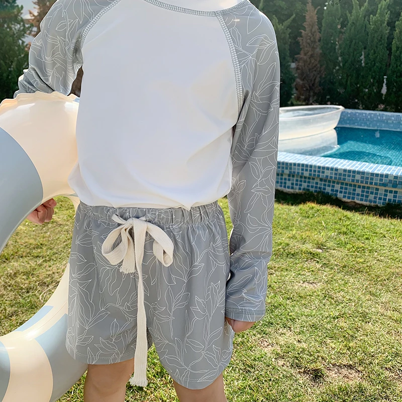 Boys split long-sleeved swimsuit swimming cap set gray leaves