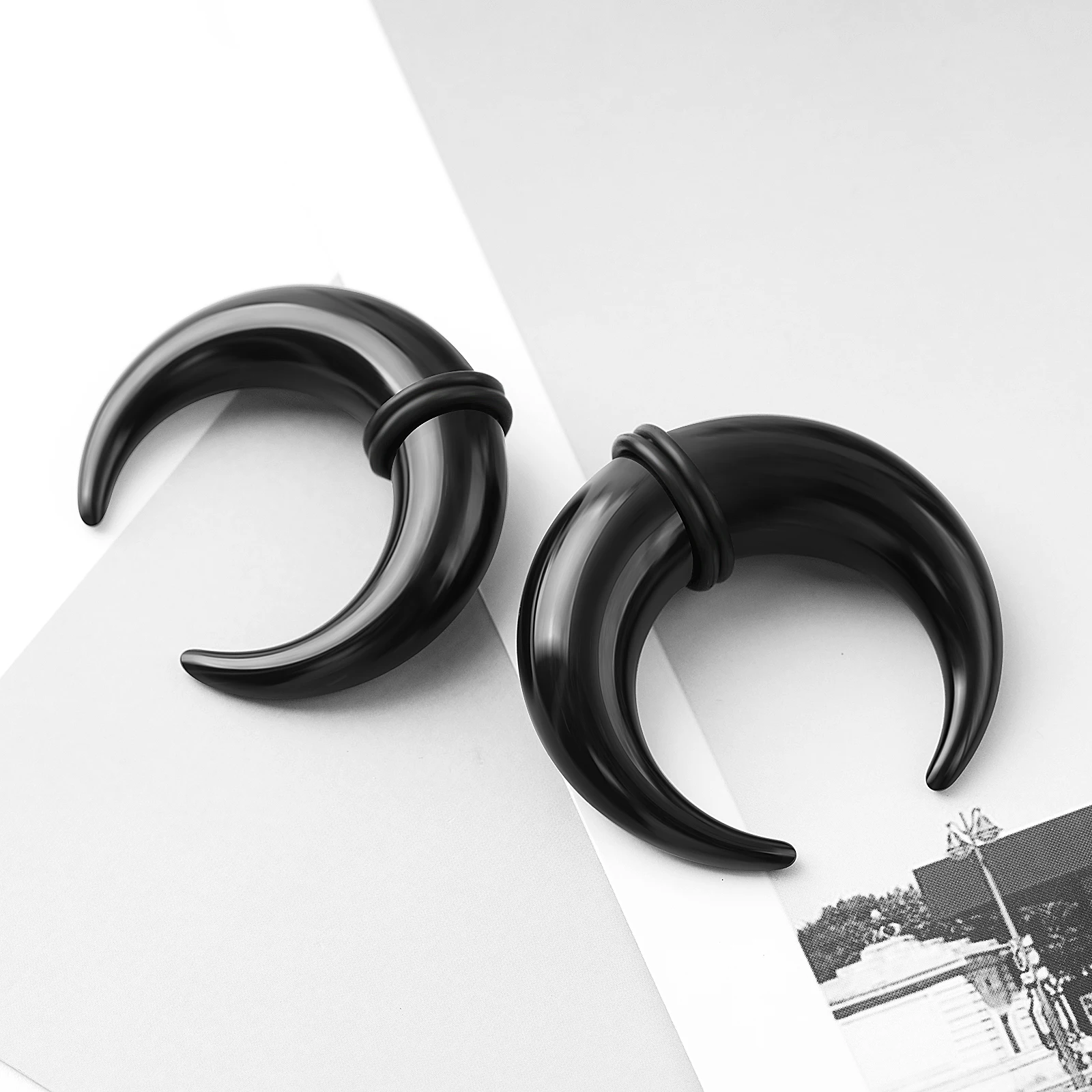 1Pair Acrylic Buffalo Horn Earrings Ear Plugs and Tunnels Taper Ear Expender Stretcher O-Rings Black Punk Piercing Jewelry