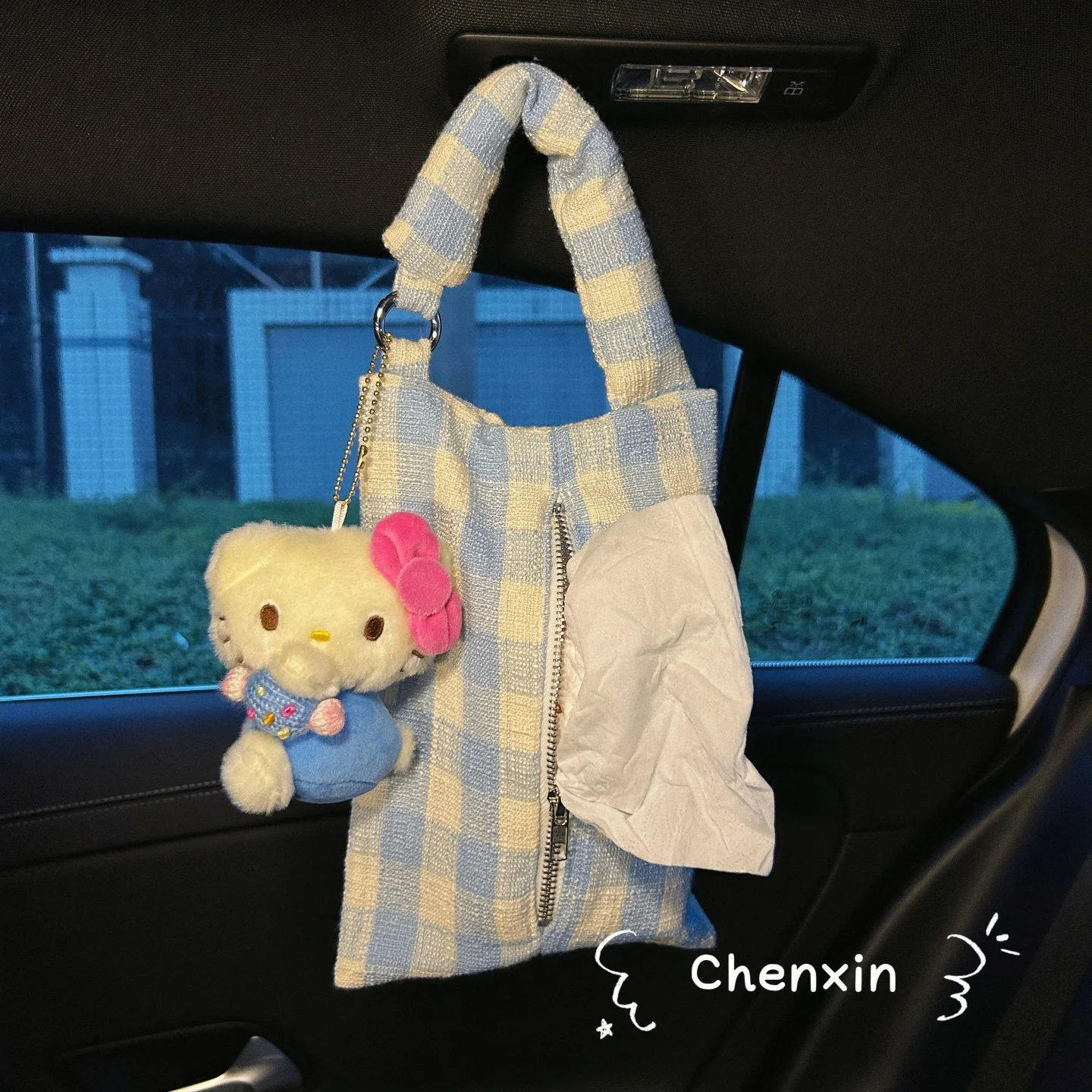 

Hello Kitty Car Tissue Hanger Cute Creative Hanging Tissue Holder Vehicle Tissue Case Paper Box