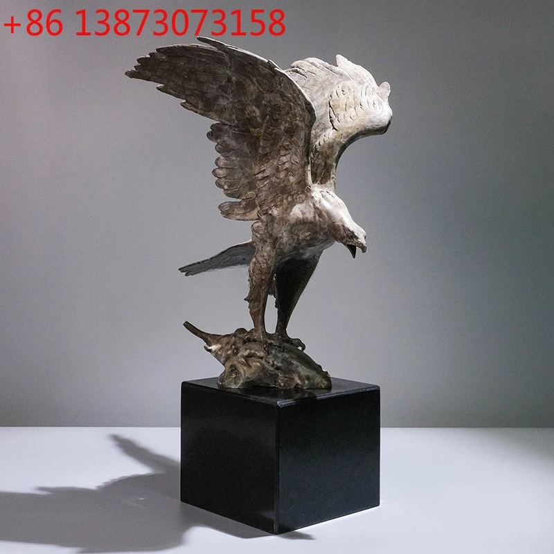 Bronze gold years eagle brass ornament handicrafts office desktop decoration housewarming gifts