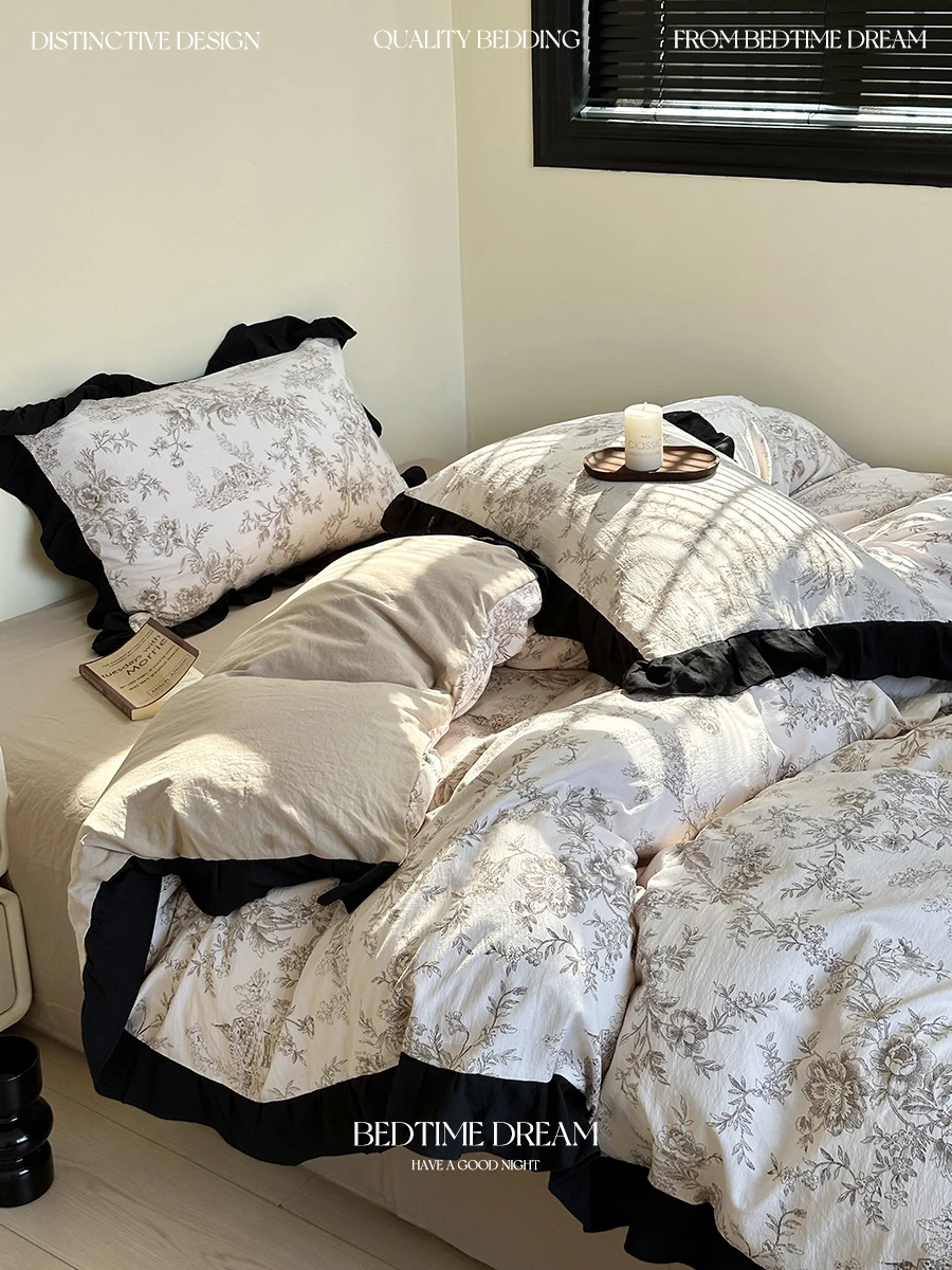 

Four-piece set of pure cotton plant and flower printing and dyeing French retro lace quilt cover simple universal in all seasons