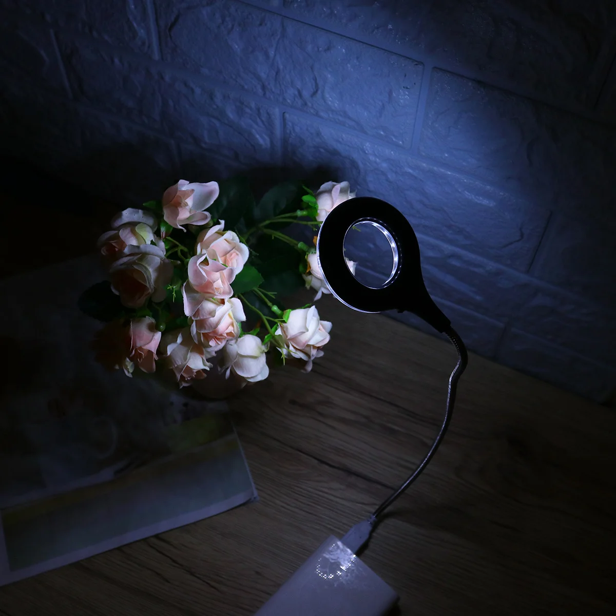 

1Pcs USB LED Light 18 LED Adjustable Portable Reading Lamp for Power Bank Laptop Computer Eye Protection Flexible Night Light