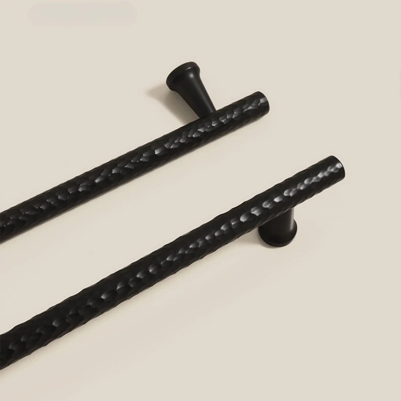 French Hammered Furniture Handles Zinc Alloy Handles for Wardrobe and Drawer Dresser Creative Design Kitchen Cabinet Handles