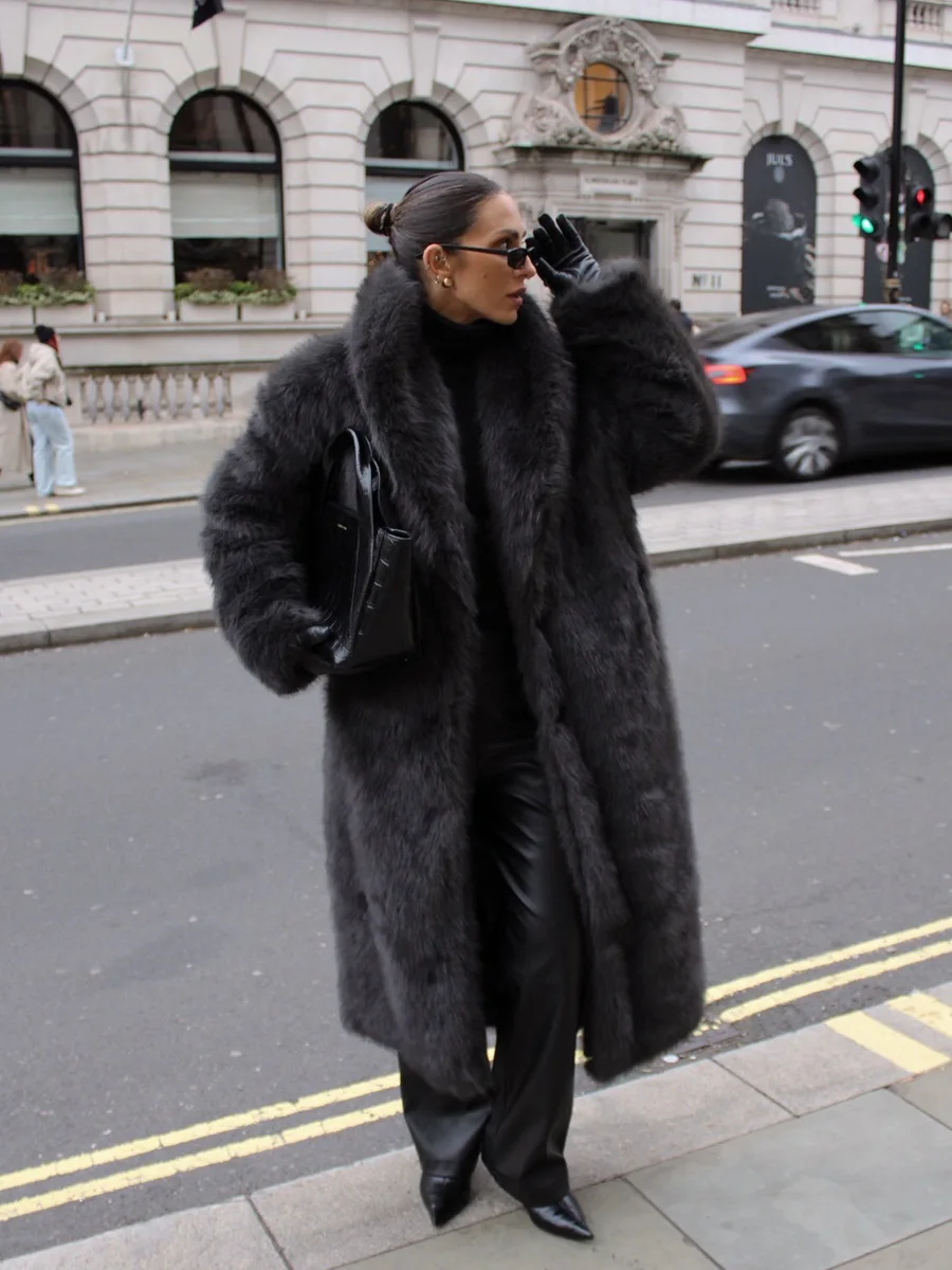 Winter Thick Warm Long Sleeves High Quality Fur Jacket Women Overcoat Luxury Chic Super Long Faux Fur Jacket Coat