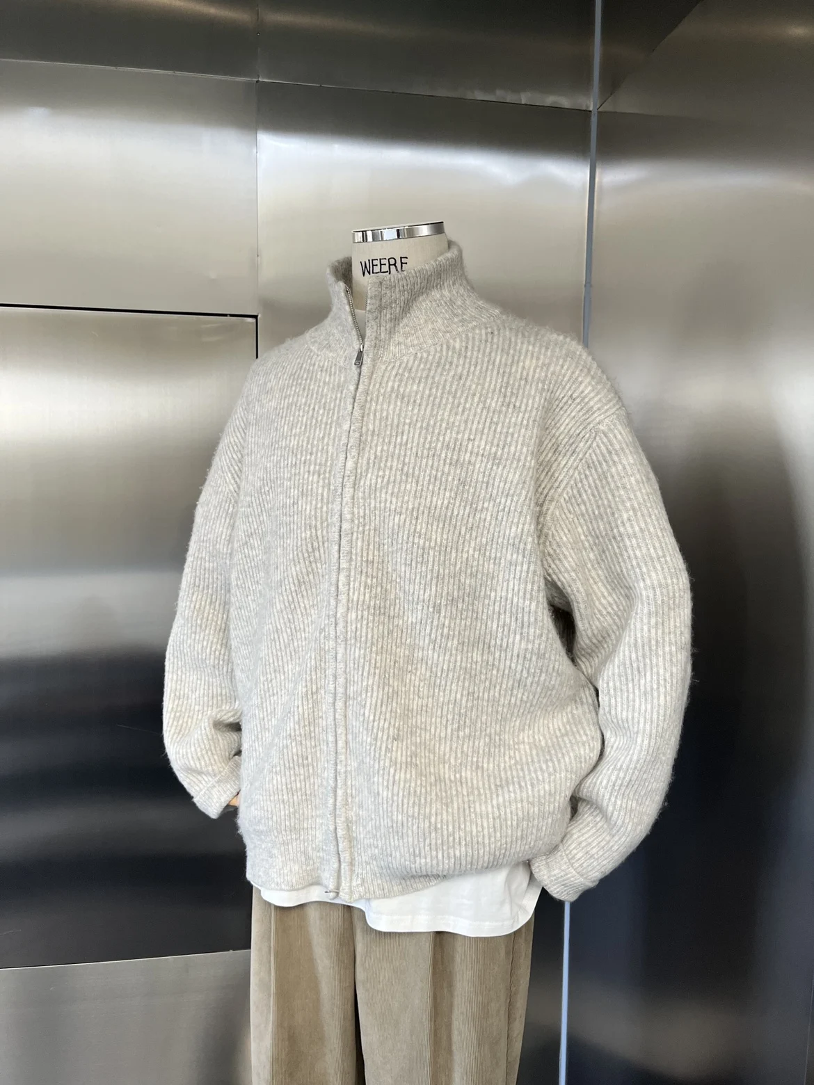 

Weere ey Zipper Knitted Sweater Men's Loose Lazy Sle Stand Collar Jaet Floral Design High End Feeling Autumn Wear