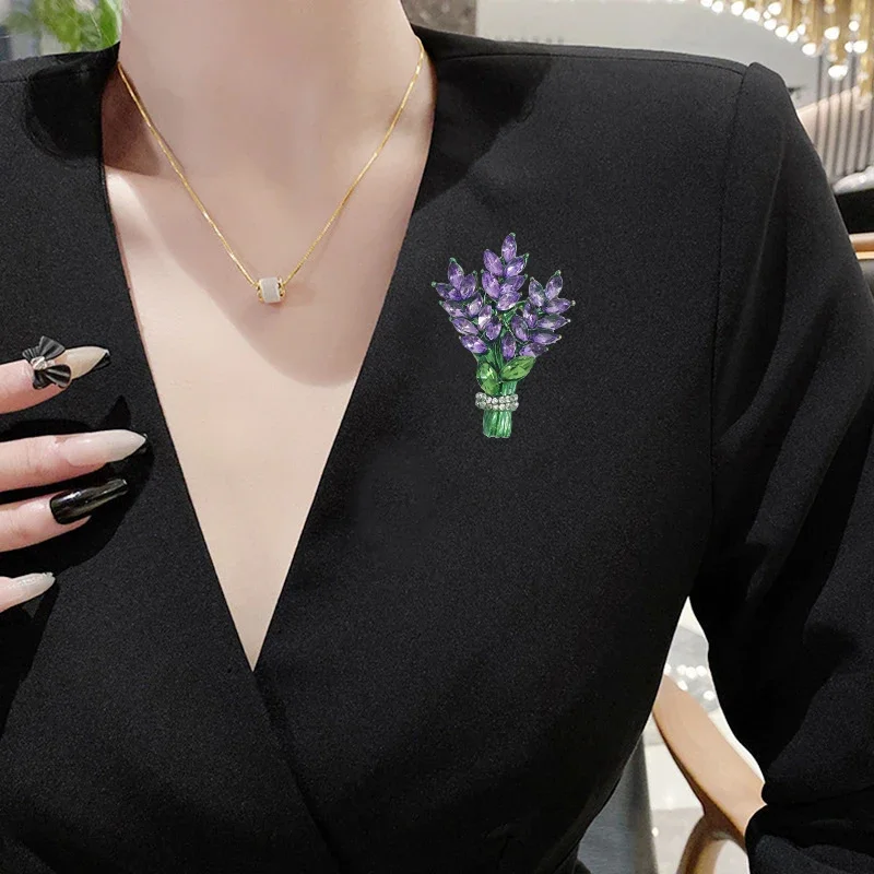 Dmari Women Brooch Romantic Crystal Lavender Flower Lapel Pins OL Accessories Lavender Botany Vindicate Gifts Luxury Jewelry