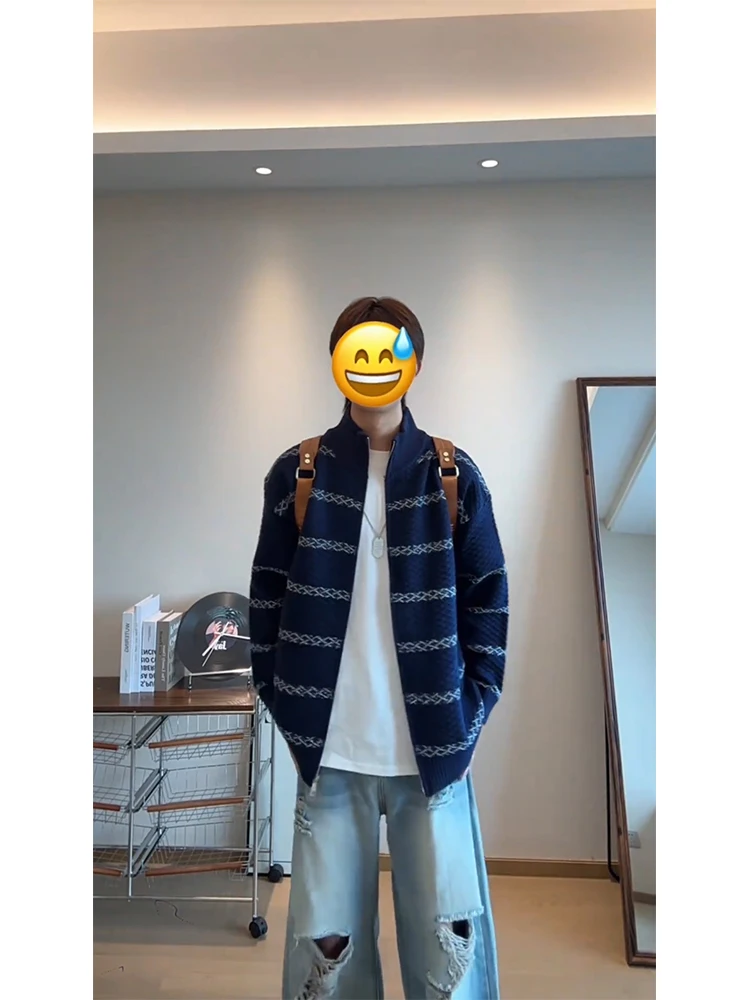 

Мужской вязаный кардиган в американском ретро-стиле с воротником-стойкой, осенне-зимний, на молнии, свободного кроя, с эффектом высокого качества...