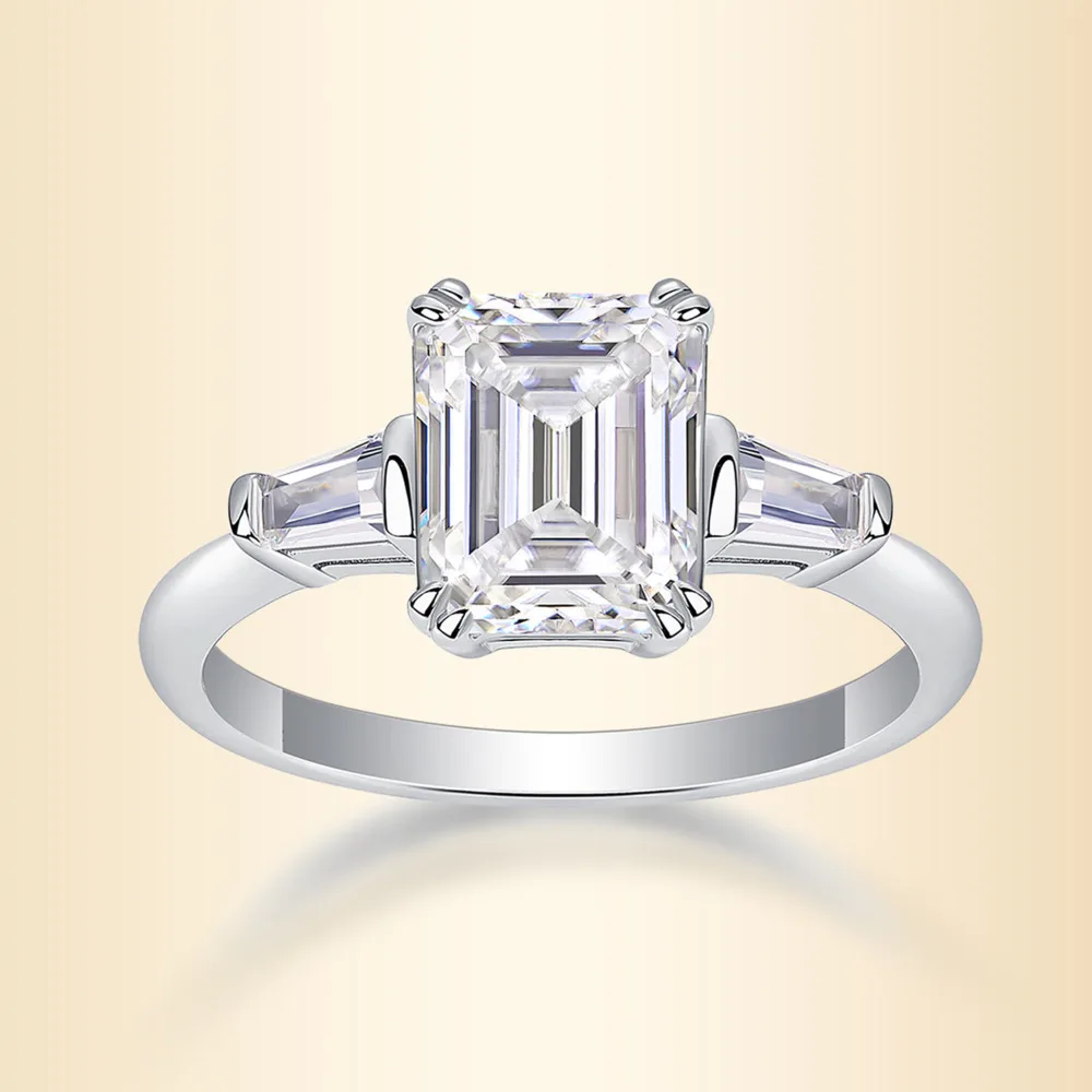 S925 Sterling Silver Emerald Cut 3CT D VVS1 Moissanite Ring With Tapered Baguette Side Stones Engagement Fine Jewelry For Women