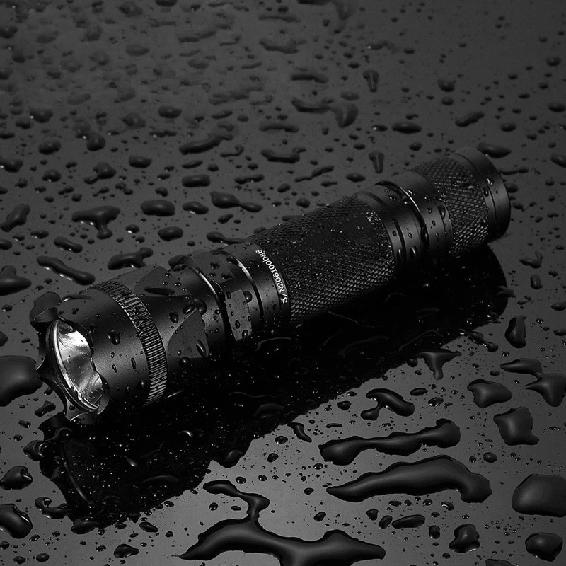 مصباح يدوي قوي متعدد الوظائف شحن تكتيكي مقاوم للماء للتخييم في الهواء الطلق LED مصباح يدوي من سبائك الألومنيوم