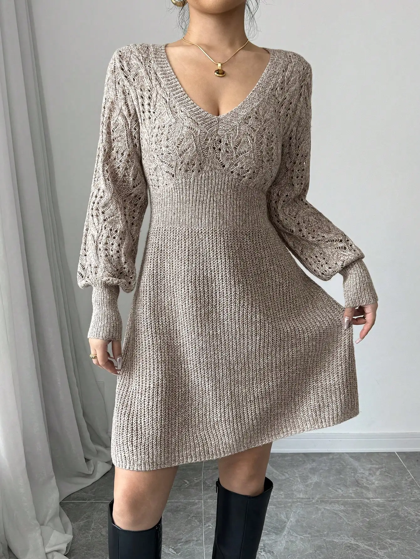 Vestido feminino outono/inverno de malha manga comprida com decote em coração curto suéter, cor sólida feminina V