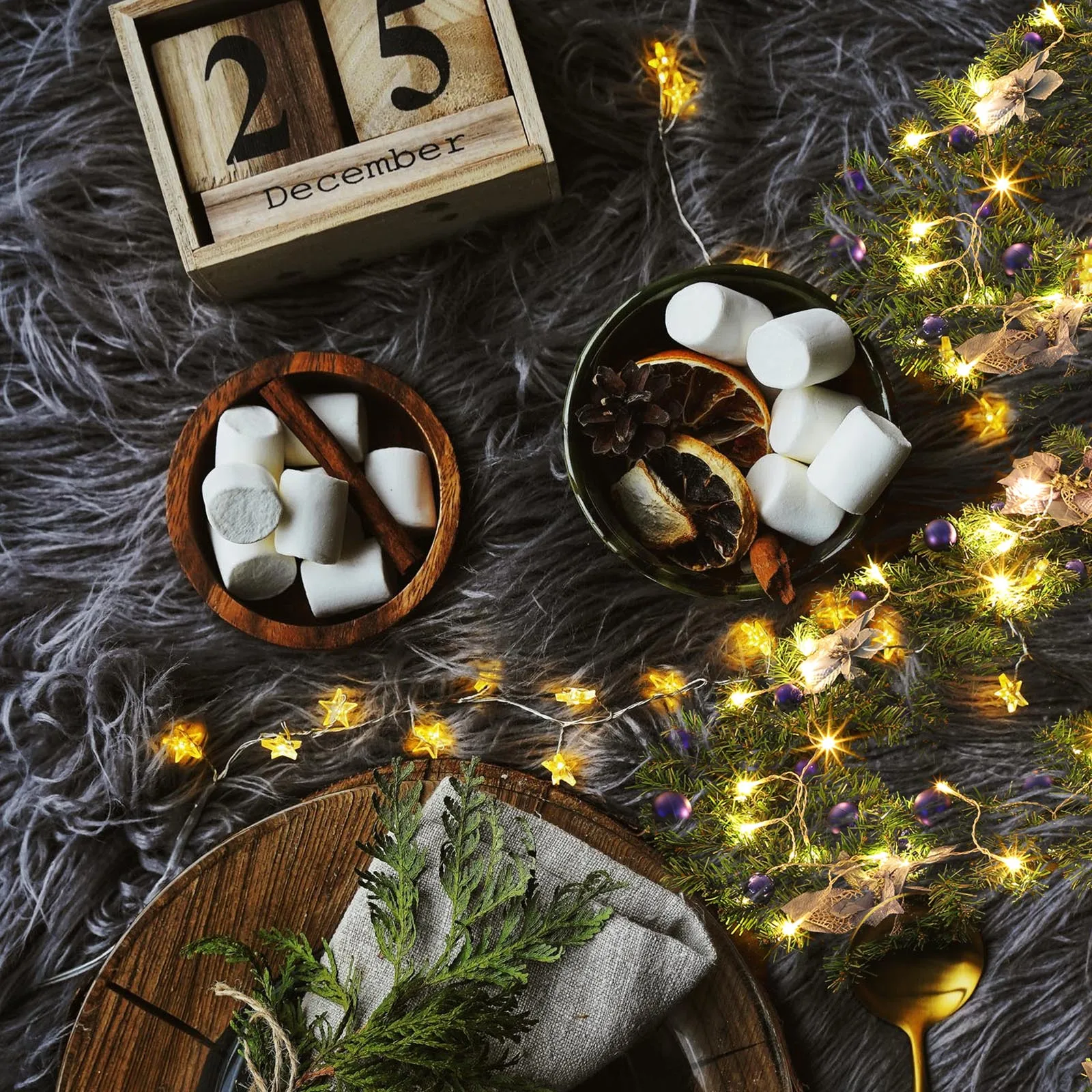 

Decorate Rattan with Lights Flower Shine Decorative Simulated Blue Garland Decoration