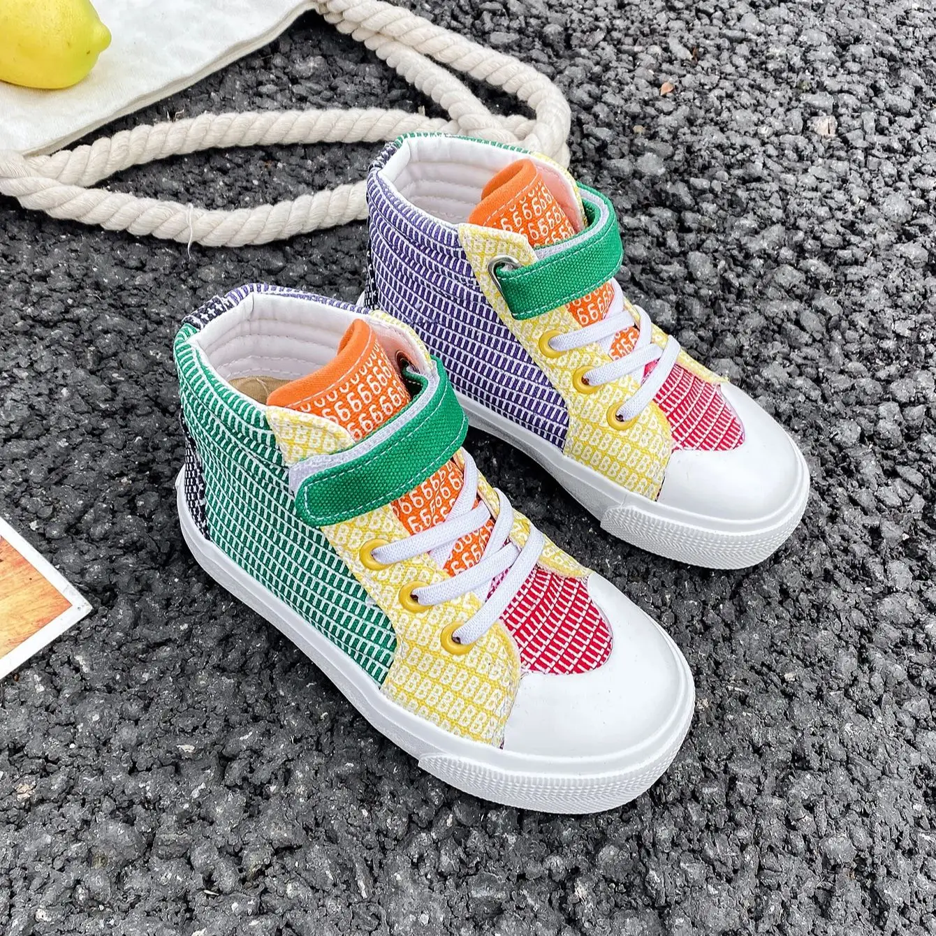 2277 Girls canvas shoes, colorful children's shoes, fashionable and breathable children's canvas shoes, boys and girls solid