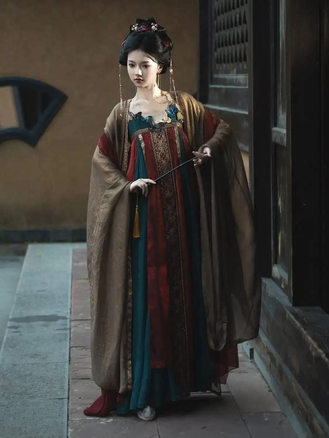 

Feather Han Element Big Sleeve Exotic Strap Skirt Hanfu Set chinese women ancient clothes hanfu set