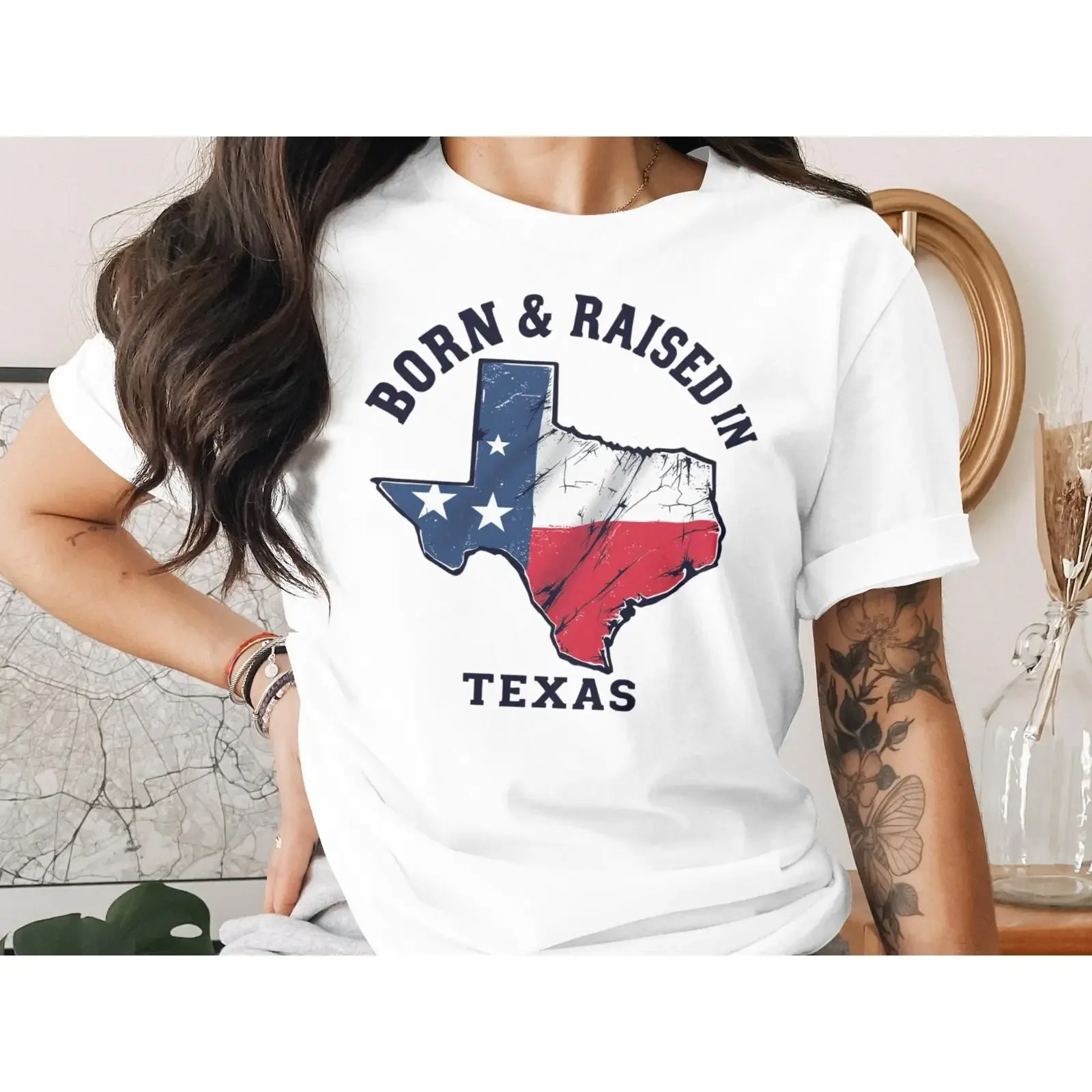Born and Raised in Texas T Shirt Flag Map vintage Washed streetwear Versatile designer clothes graphic Comfortable Casual