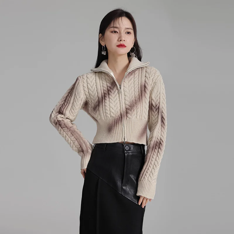 

Women Gradient Color Short SweatersTwisted Cropped Knitted Cardigans Niche Design Jackets Zipper Stand Collar Thickened Tops