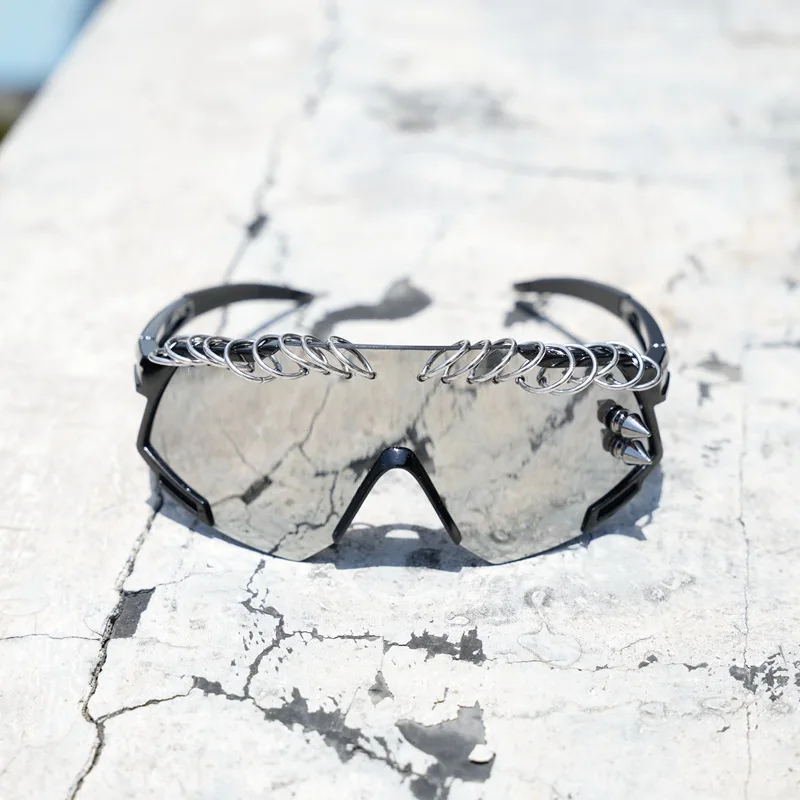 Fashion Spiked Rivet Iron Ring Sunglasses Men Women Punk Rock Cyberpunk Metal Shades Festival Party Edgy Fashion Cool Eyewears view 6