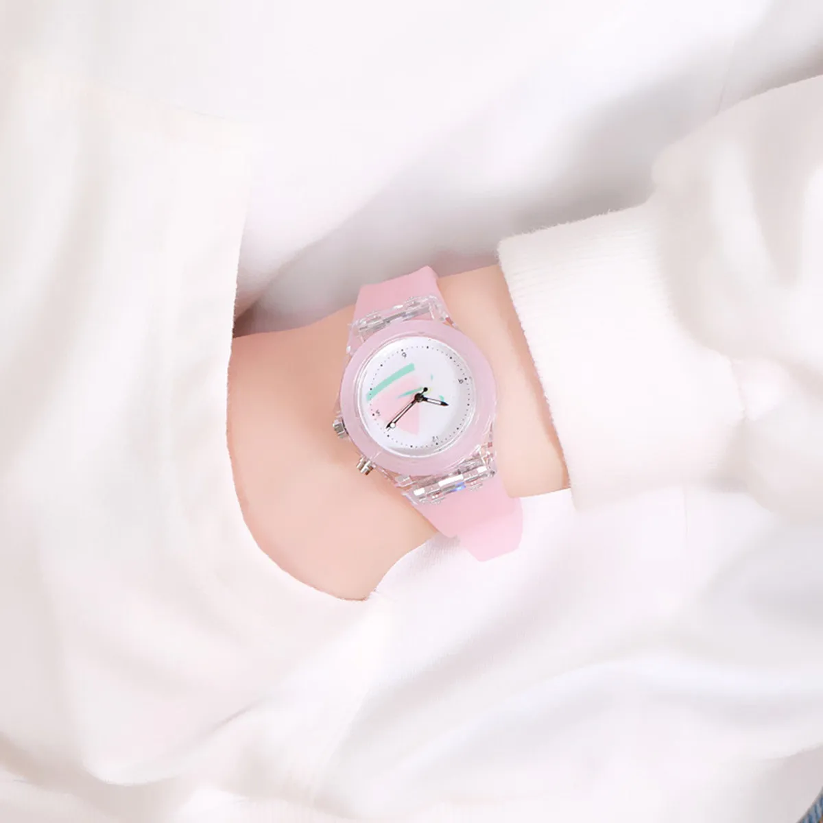 

Ночные светящиеся часы, светящиеся в темноте, с ремешком, креативные пластиковые часы с мультяшным дизайном, розового цвета, в стиле конфетных оттенков.