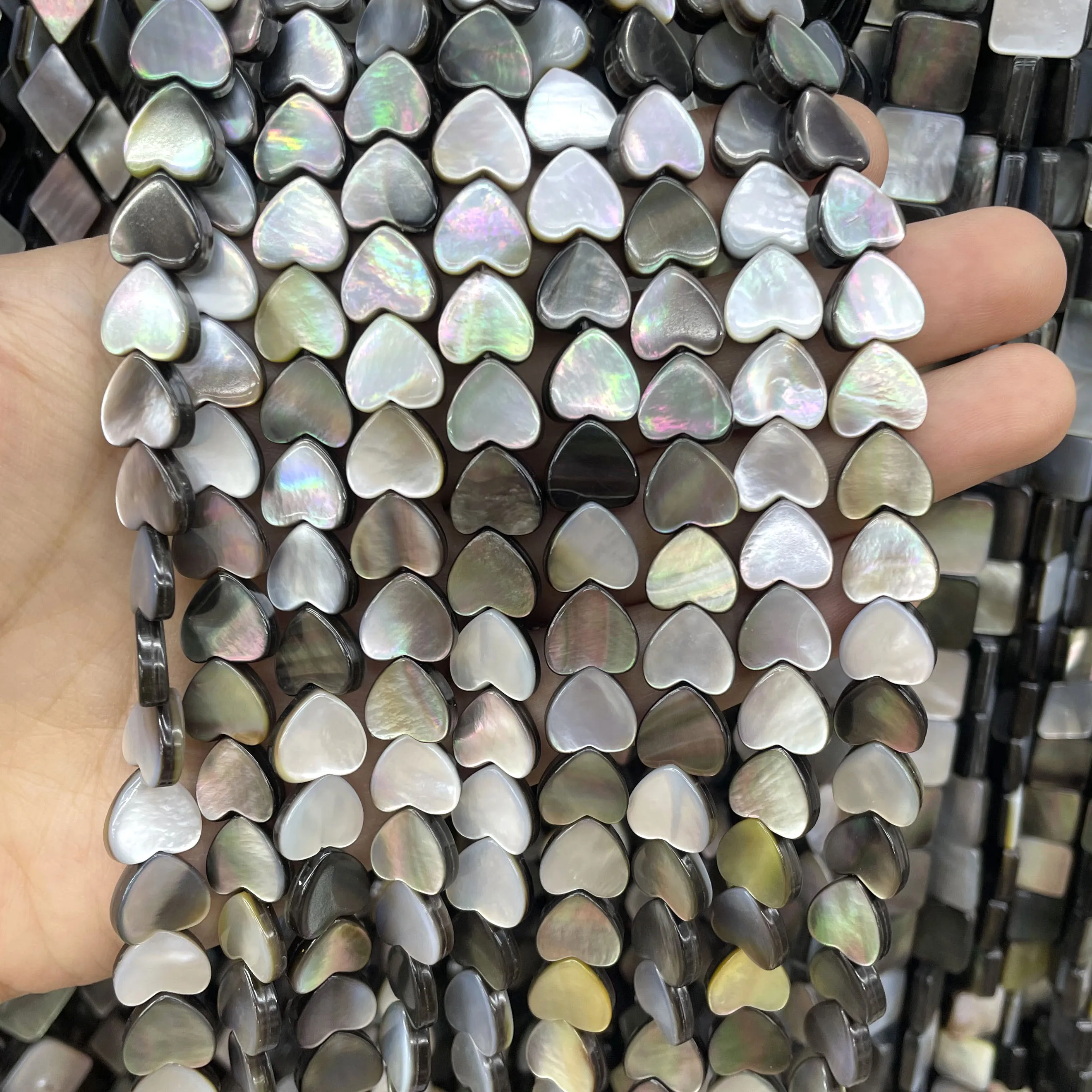Natürliche schwarze Perlmutt-Muschelperlen in quadratischer und herzförmiger Form, lose Abstandsperlen für die Schmuckherstellung, DIY-Armband-Zubehör. – Detail 7