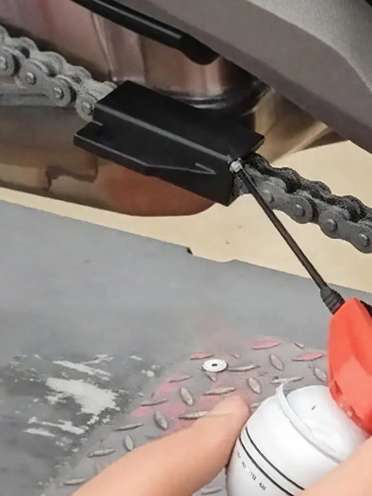 أداة تشحيم السلسلة بدون أداة تشحيم سلسلة فوضى دليل شحم دقيق مانع للتسرب لجميع أنواع سلاسل الدراجات النارية