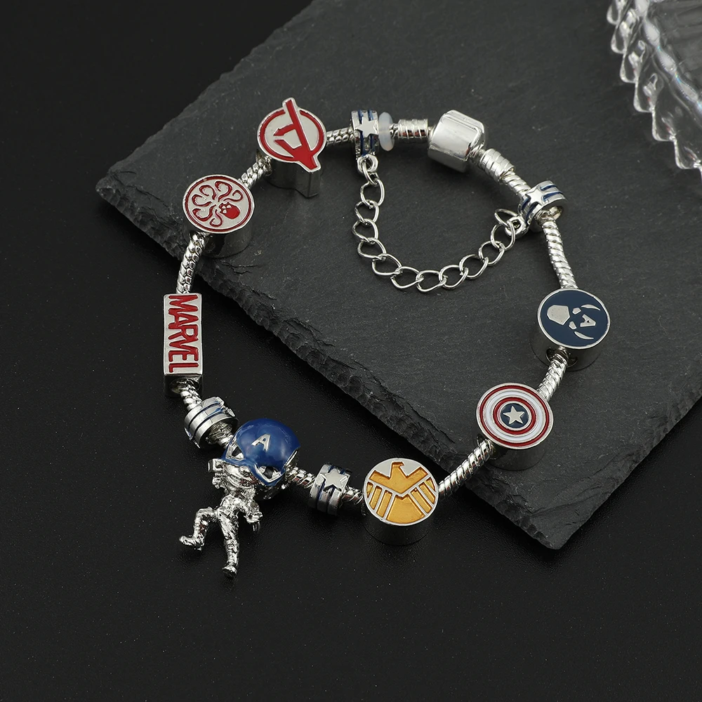 Marvel Superhero The Avengers Beads Bracelet Movie Figure Captain America Charms Bangles Fashion Metal Pendant Jewelry Gifts