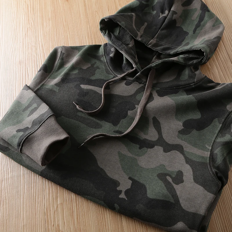 

Выдающаяся камуфляжная толстовка для мужчин: осенняя повседневная модная военная толстовка с карманом-кенгуру, трендовый молодежный топ