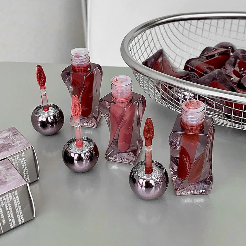 Gege Bear Lip Glaze, Matte Velvet Lip Clay, Onregelmatig Flesontwerp, Langdurige kleur Niet-drogende lippenstift