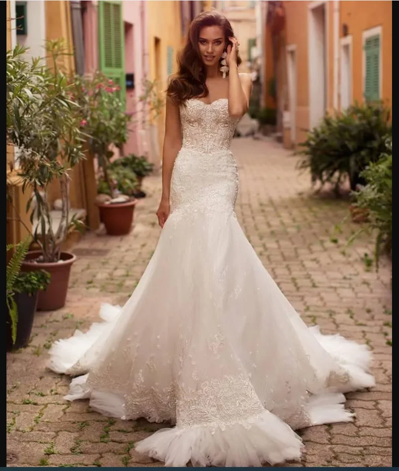 

Mermaid Lace Elegant Wedding Dresses Beaded Strapless Neck Appliqued Bridal Gowns Sweep Train Tulle Trumpet Robe De Marie