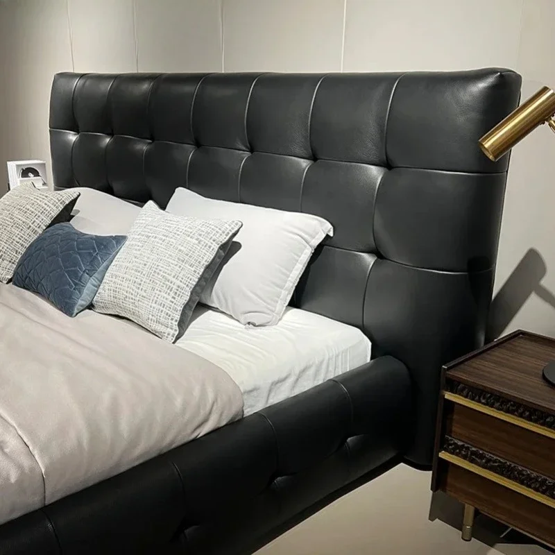 Light luxury design master bedroom black buckle double bed 1.8 soft wedding bed